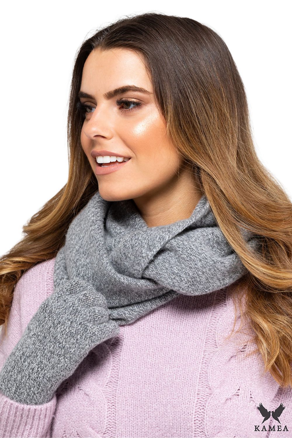 Kamea Mint Anna Gloves showcasing soft wool texture - Ideal accessory for stylish warmth.