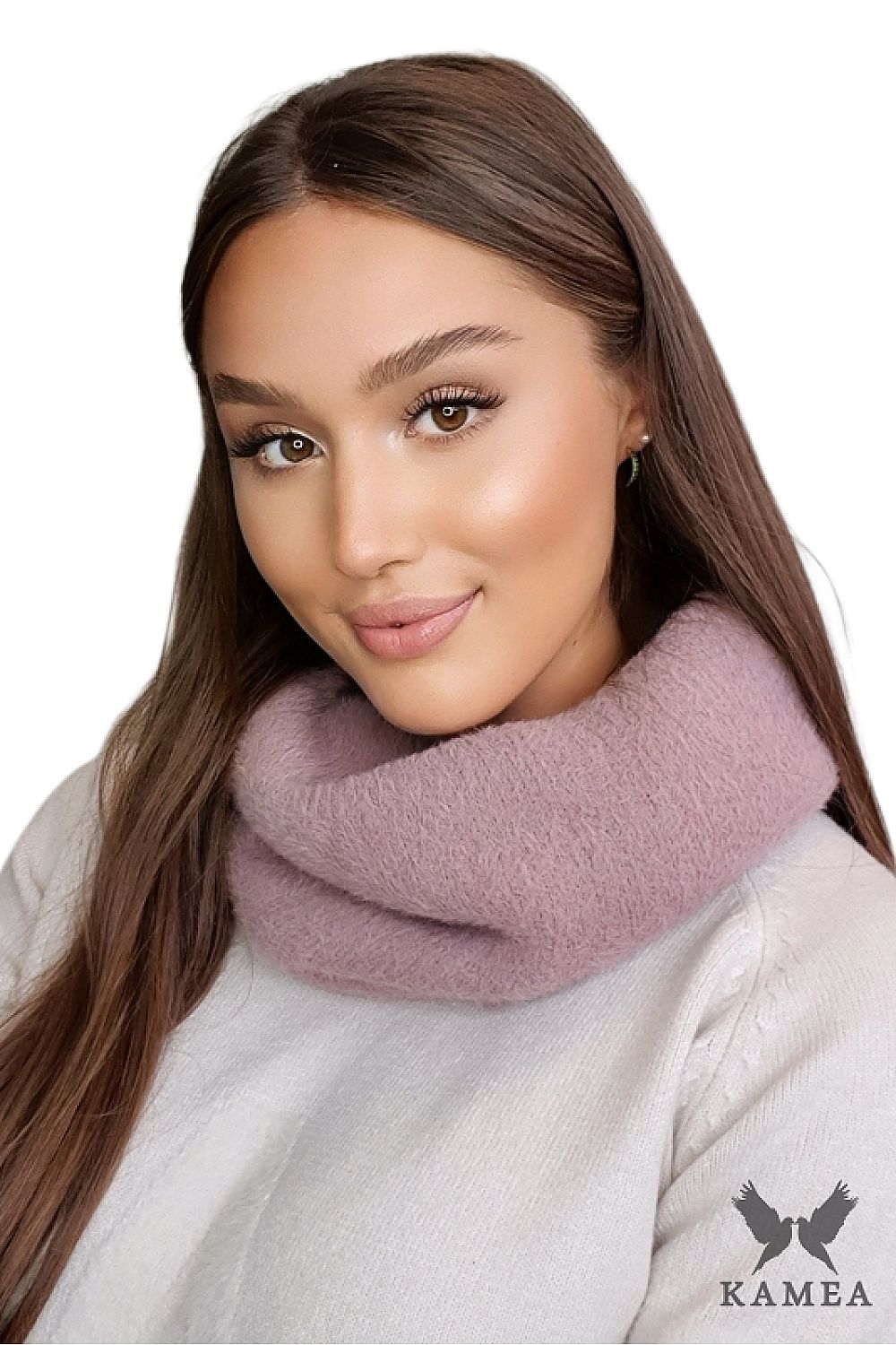 Stylish Kamea scarf for women, in luxurious dark pink, made of soft polyamide for warmth and comfort.