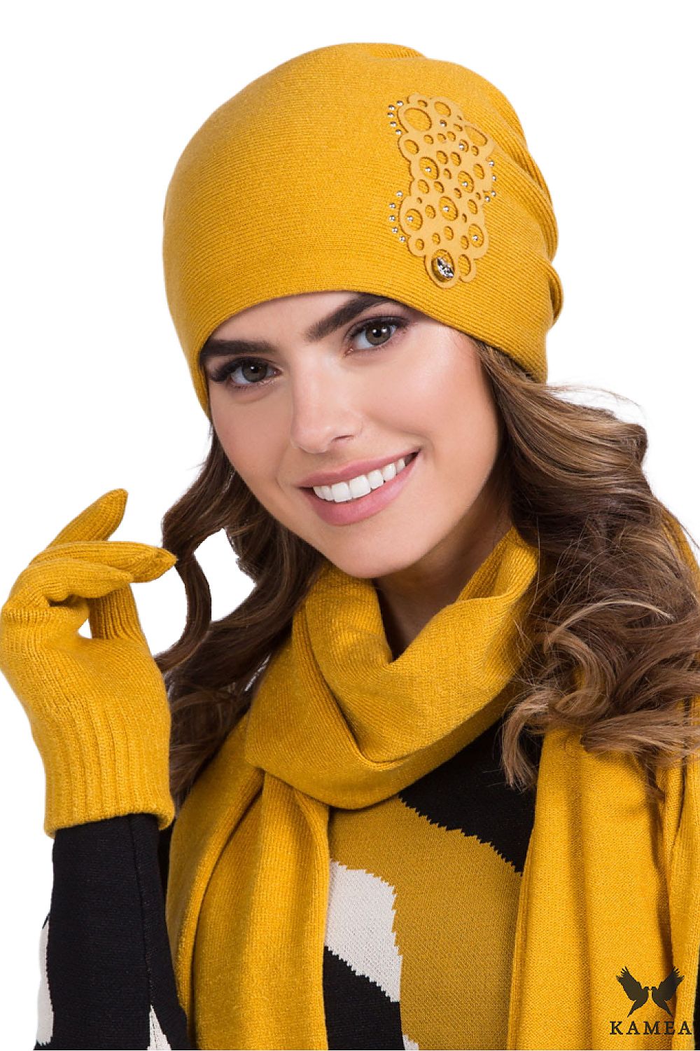 Premium Kamea women's mustard hat with zircon decoration, elegantly styled for luxurious winter fashion.