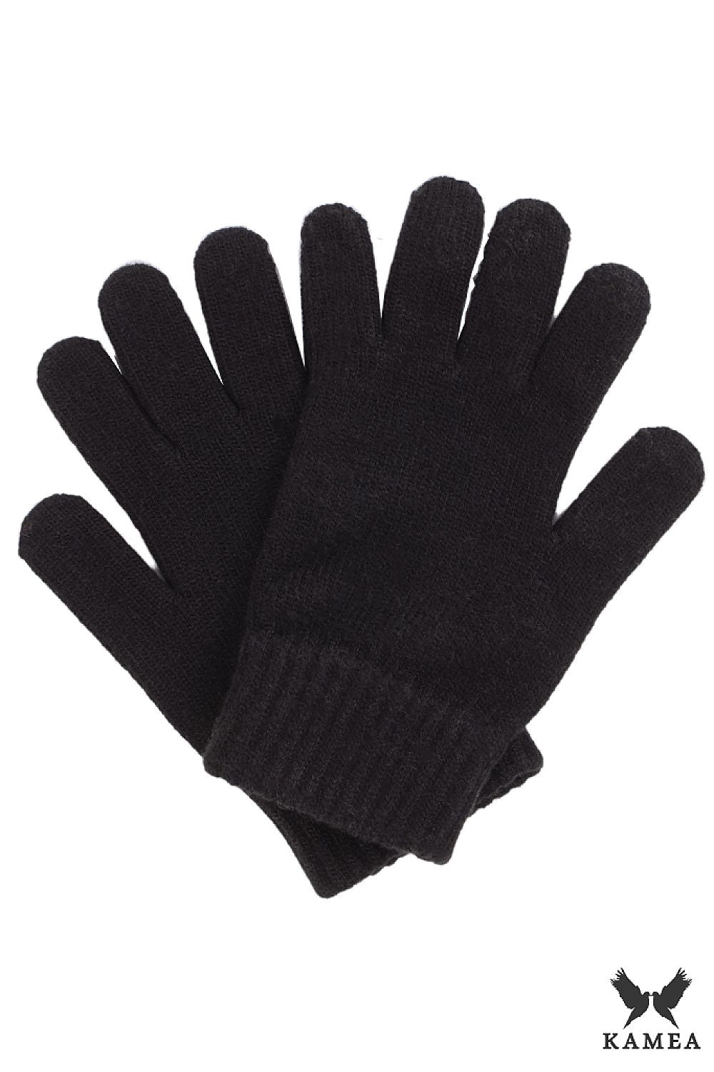 Elegant winter accessory: Kamea's dirty pink women's gloves featuring snug cuffs for enhanced protection against the cold, perfect for upscale attire.