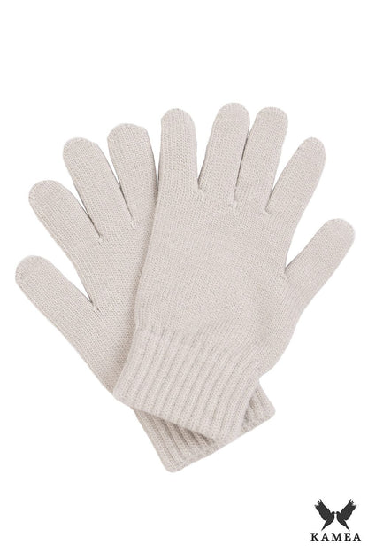 Stylish Kamea premium winter gloves, featuring a comfortable fit in dirty pink, perfect for enhancing winter outfits.