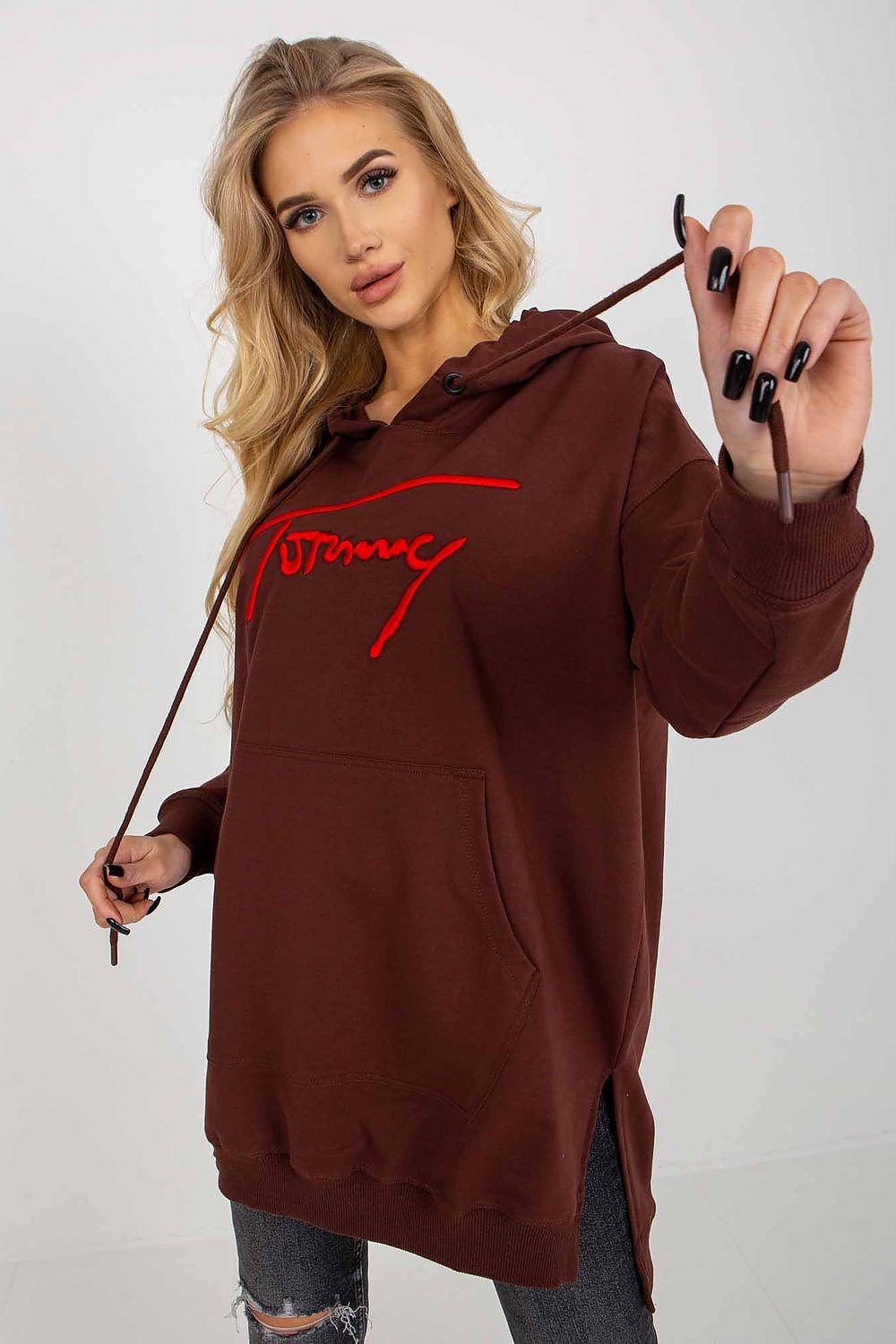 Stylish EU Size 0 Women's Long Casual Sweatshirt by Factory Price featuring a smooth pattern and side slits for a fashionable look.