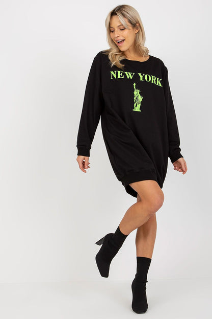 Sophisticated long sleeve women's oversized sweatshirt by Factory Price, designed in a fashionable style, perfect for versatile everyday wear.