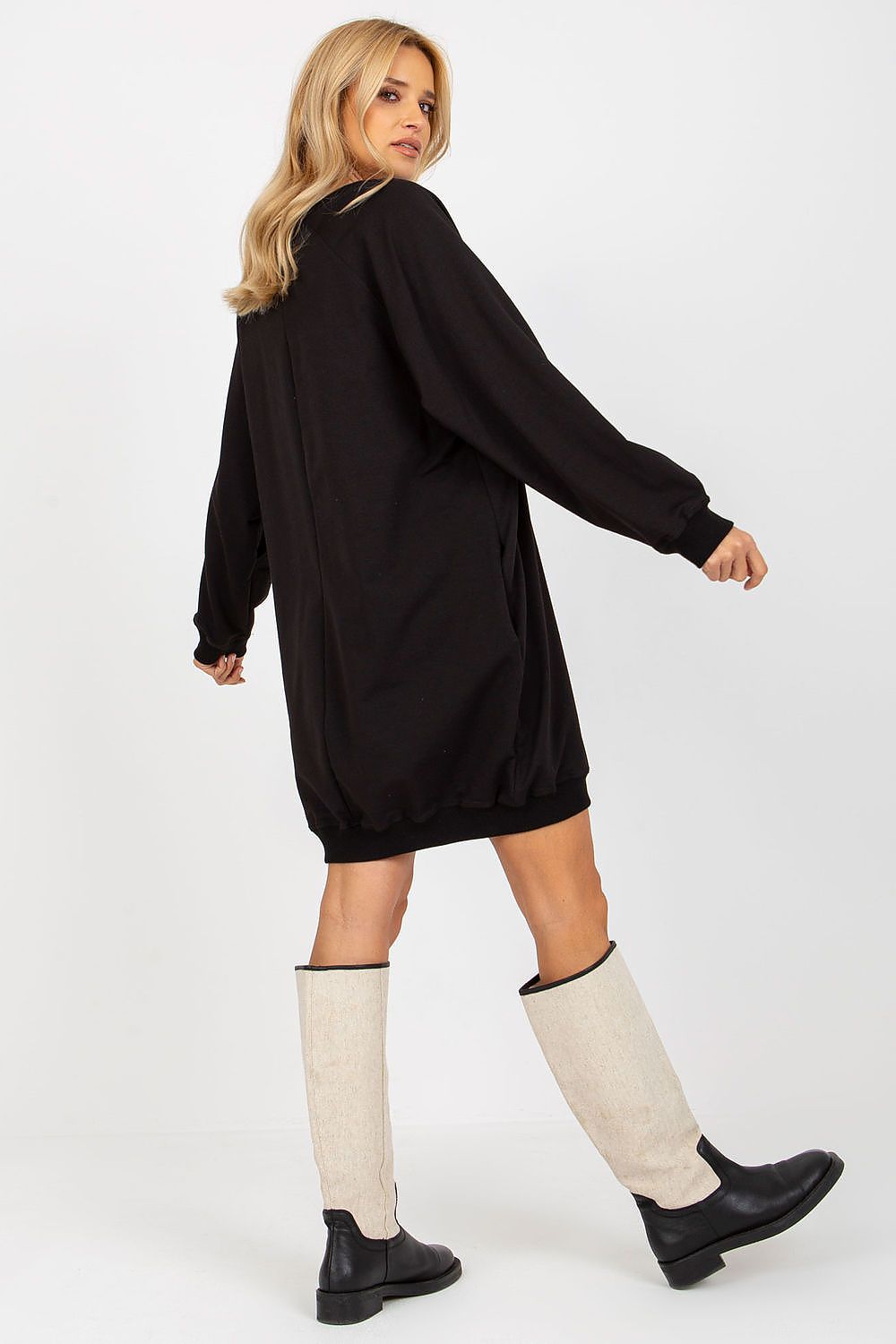 Factory Price V-neck women's sweatshirt with a fashionable print, perfect for a luxurious casual look.