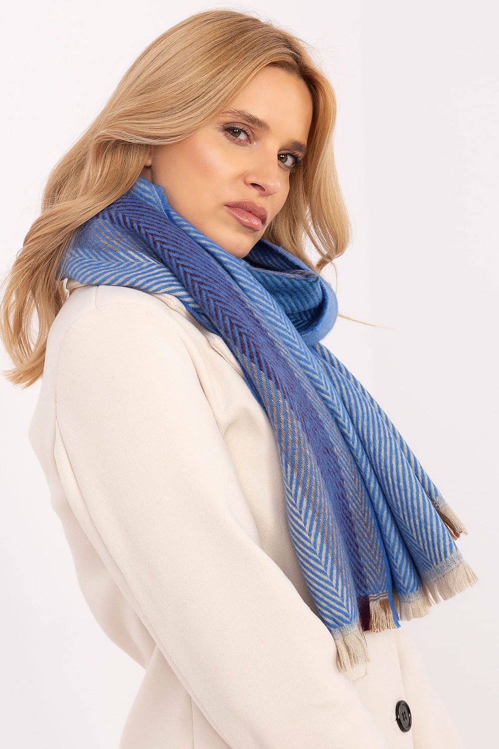 Fringed edges of the AT striped shawl scarf, showcasing its fashionable design and sophistication for winter wear.