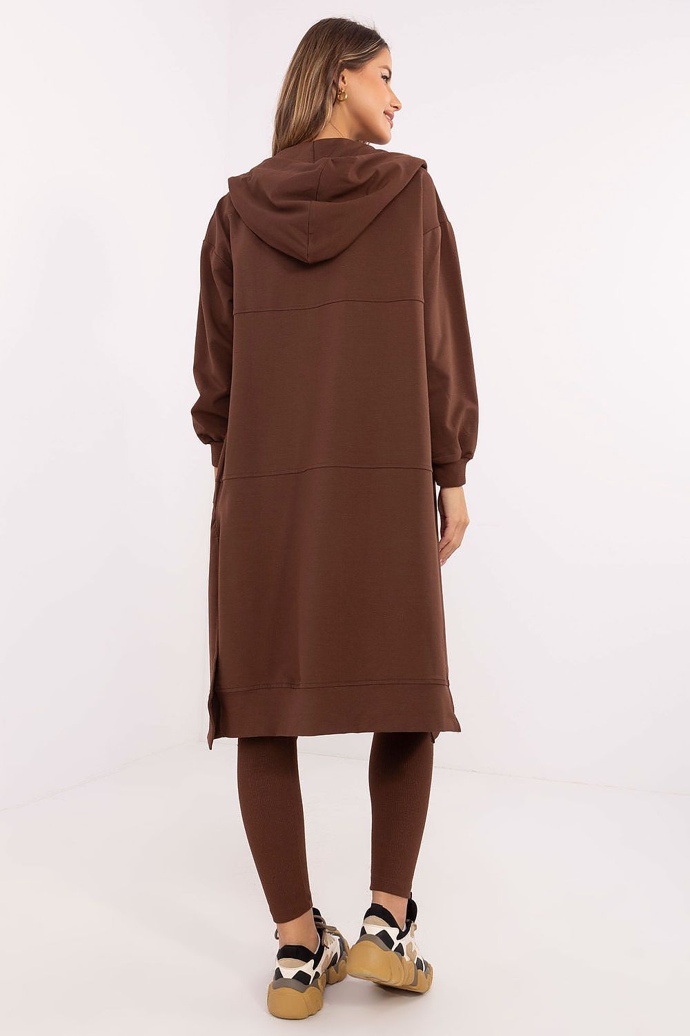 Chic hoodie included in the Luxury Women's 3-Piece Set, perfect for sporty and casual outings, produced by Factory Price.