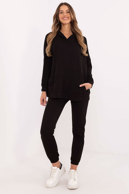 Elegant women's tracksuit set by Factory Price showcasing a versatile design ideal for casual wear, highlighting comfort and style.