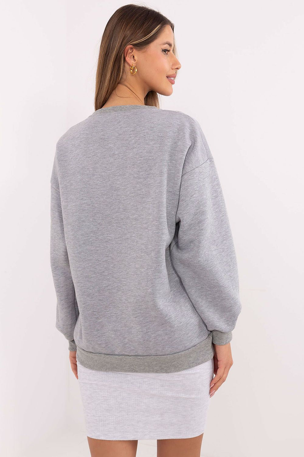 Factory Price Women's Casual Sweatshirt, combining classic cut and elegant design with trendy patches for versatile everyday wear.