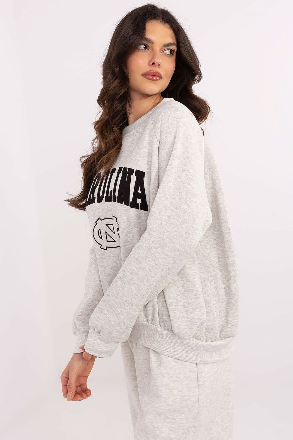 Luxury Women's casual sweatshirt by Factory Price featuring stylish accents and comfortable insulation, perfect for everyday wear.