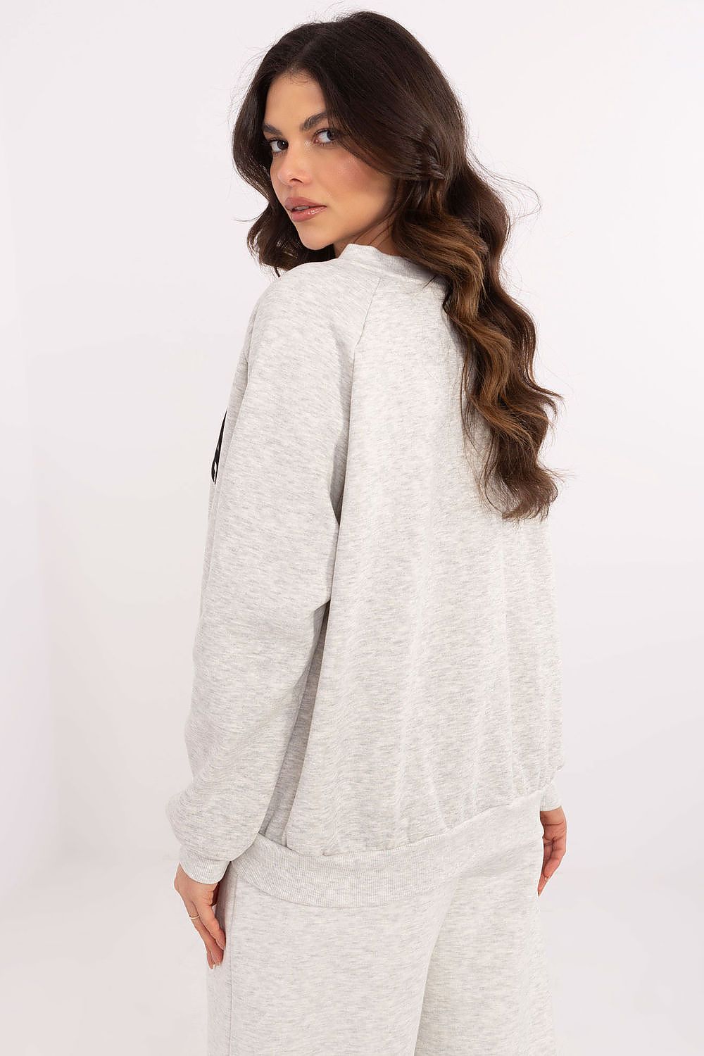 Elegant and versatile women's sweatshirt by Factory Price, showcasing a round neckline and high-quality cotton for ultimate comfort.