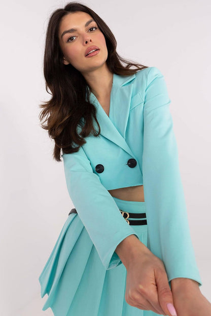 Luxurious short jacket from Italy Moda, tailored with precision and featuring refined shoulder pads for a polished finish.
