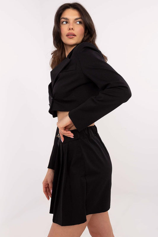 Elegant Italy Moda skirt pants in EU 0 size, featuring chic pleated design and comfortable elastic waistband.