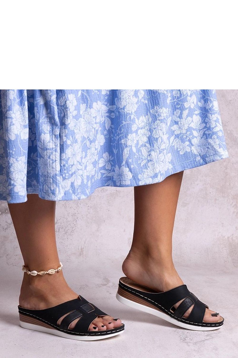 Solea elegant eco-leather flip-flops with a 5cm wedge, perfect for stylish summer outings, showcasing refined brown hues.