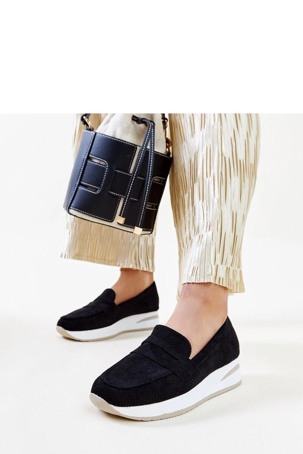 Comfortable Solea Pink Muna slip-on shoes with a low profile and rounded toe, perfect for warm days.