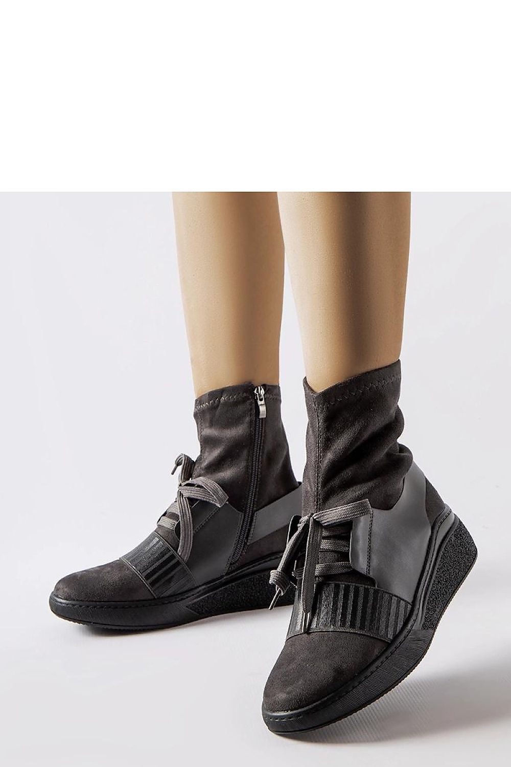 Solea Spoleto Grey Eco Leather Platform Boots showcasing elegant design with 5cm heel, perfect for autumn-winter fashion.