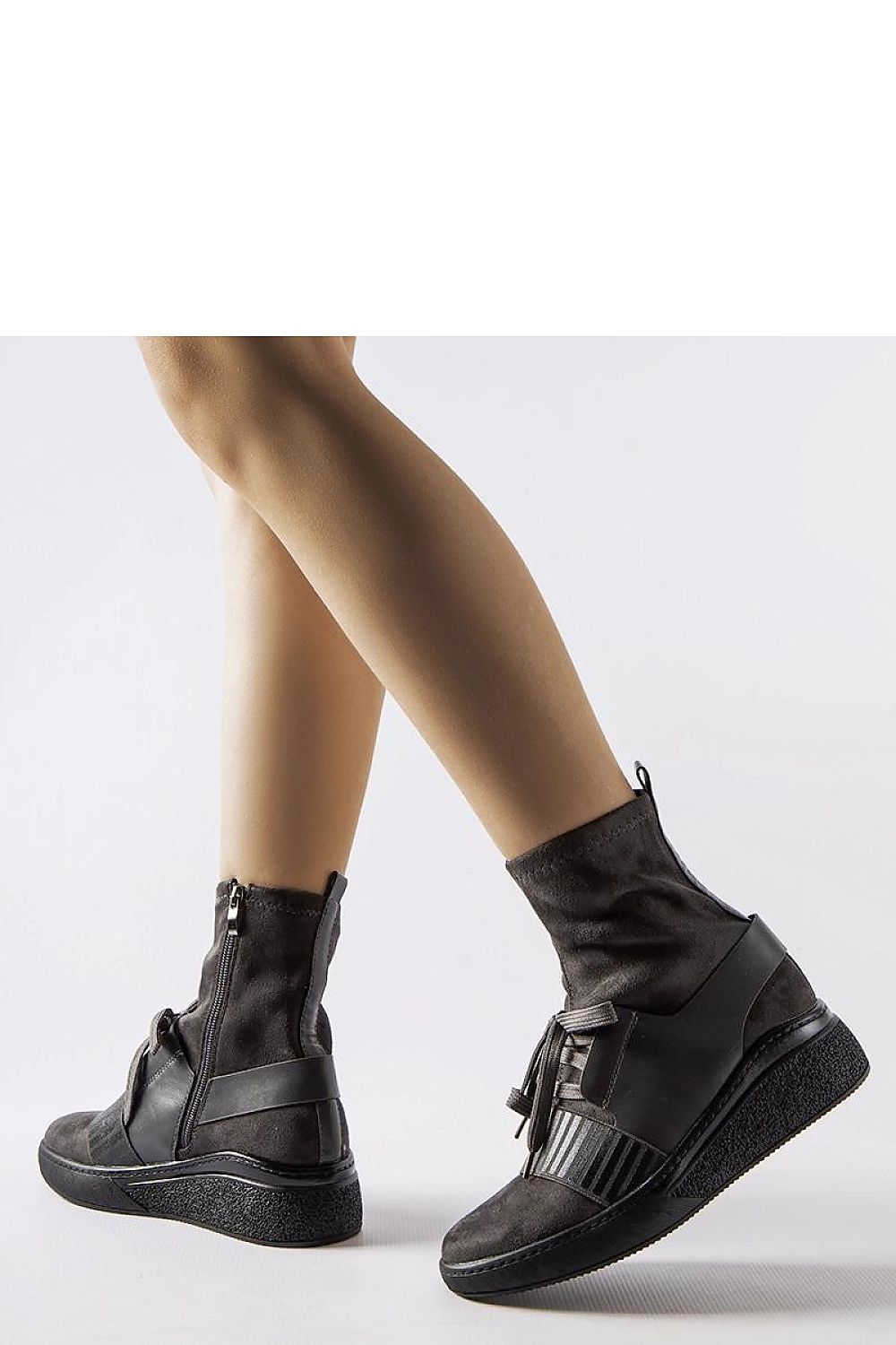 Solea Spoleto Grey Eco Leather Platform Boots styled for winter outfits, emphasizing comfort and sophistication in footwear.