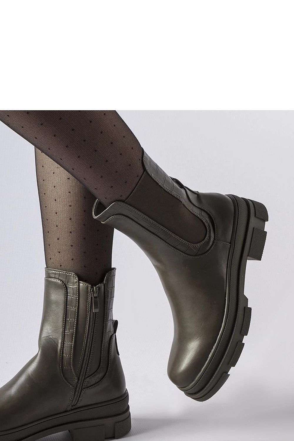 Solea Women's green eco leather trappers on a solid sole, ideal for both casual outings and evening gatherings with a stylish silhouette.