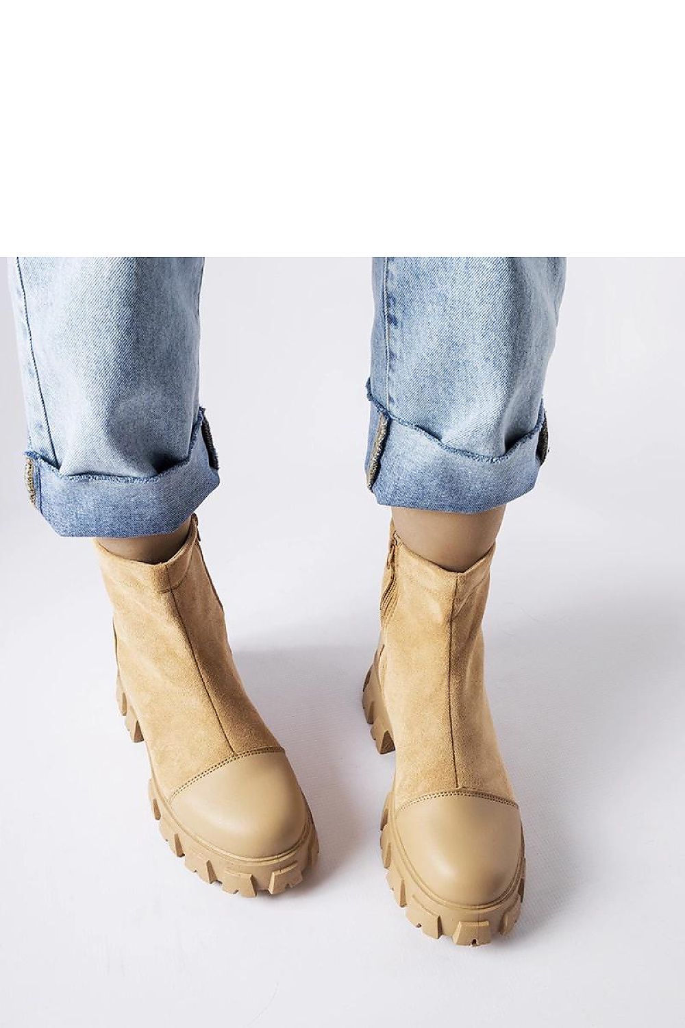 Elegant display of Solea Women's eco-suede baggers in black, featuring a comfort-focused design and refined zipper closure, perfect for sophisticated looks.