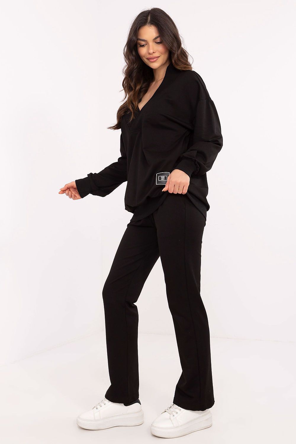 Full view of the Luxury Women's 2-Piece Set by Factory Price, designed for versatility and elegance with a perfect fit for casual or sophisticated occasions.