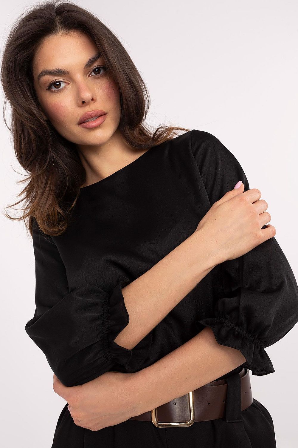 Chic Lakerta blouse with ruffled 3/4 sleeves, crafted from a comfortable viscose-polyester blend.