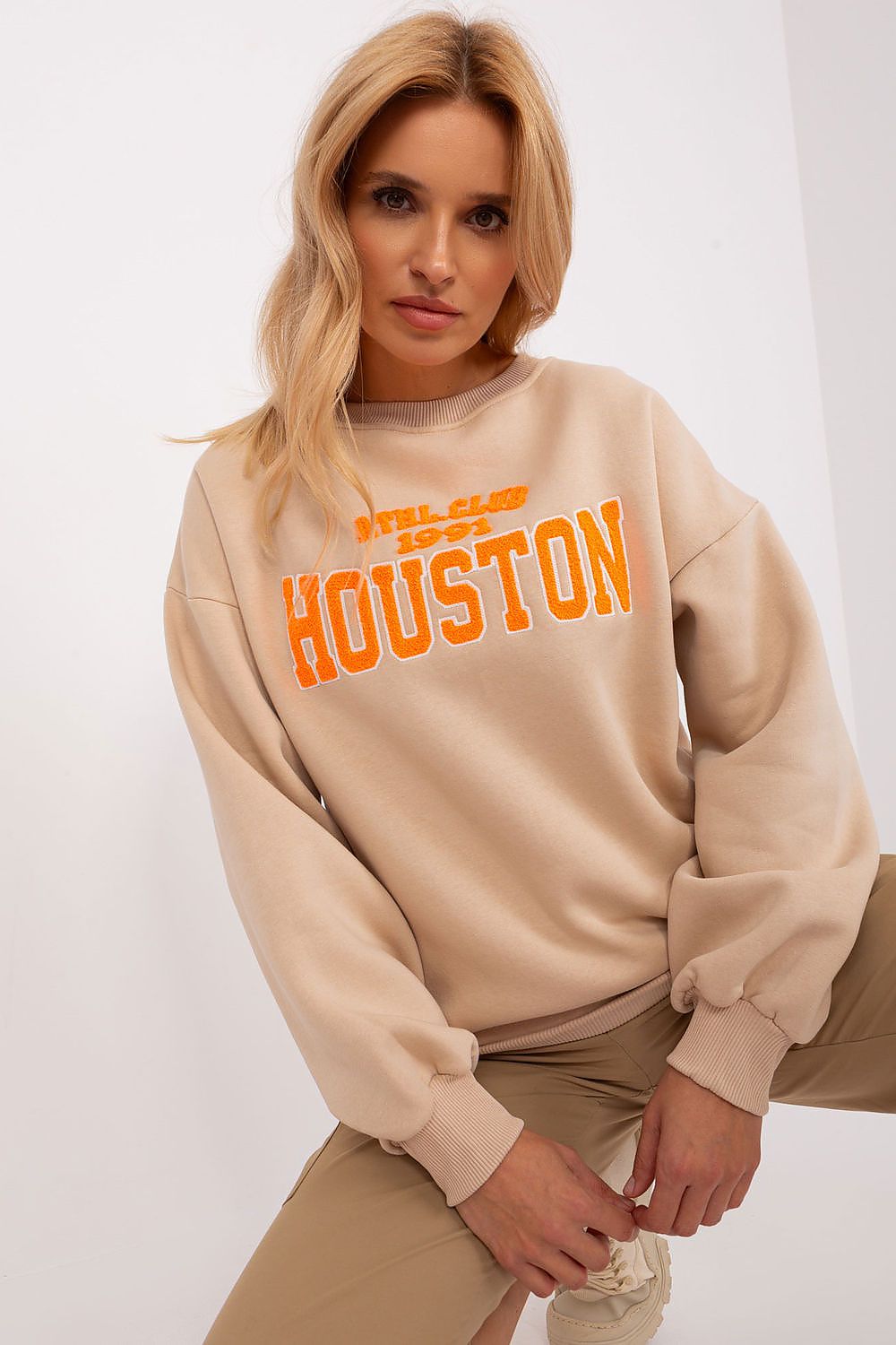 Stylish flat lay of Factory Price Luxury Women's Pullover Sweatshirt in EU Size 0, displaying soft fabric and chic casual elegance perfect for everyday wear.