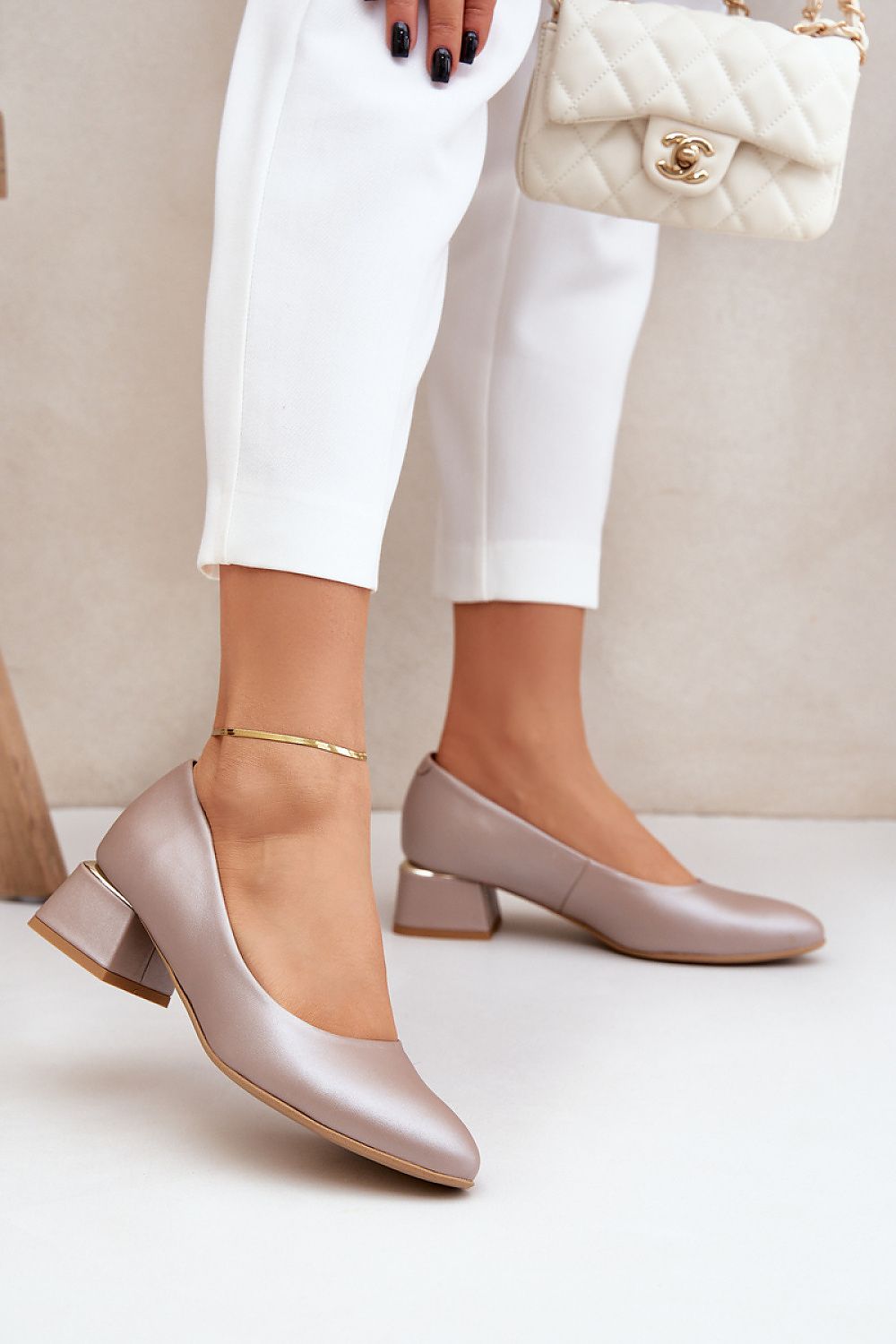 Elegant Step In Style leather heel pumps in high-quality natural leather, showcasing a 4cm stable heel, perfect for stylish comfort, available in sizes EU 36-41.