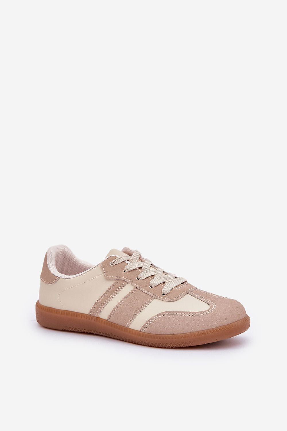 Step In Style women's eco-leather sneakers in elegant design showcasing a stylish rounded toe and classic lacing, ideal for luxurious everyday wear.