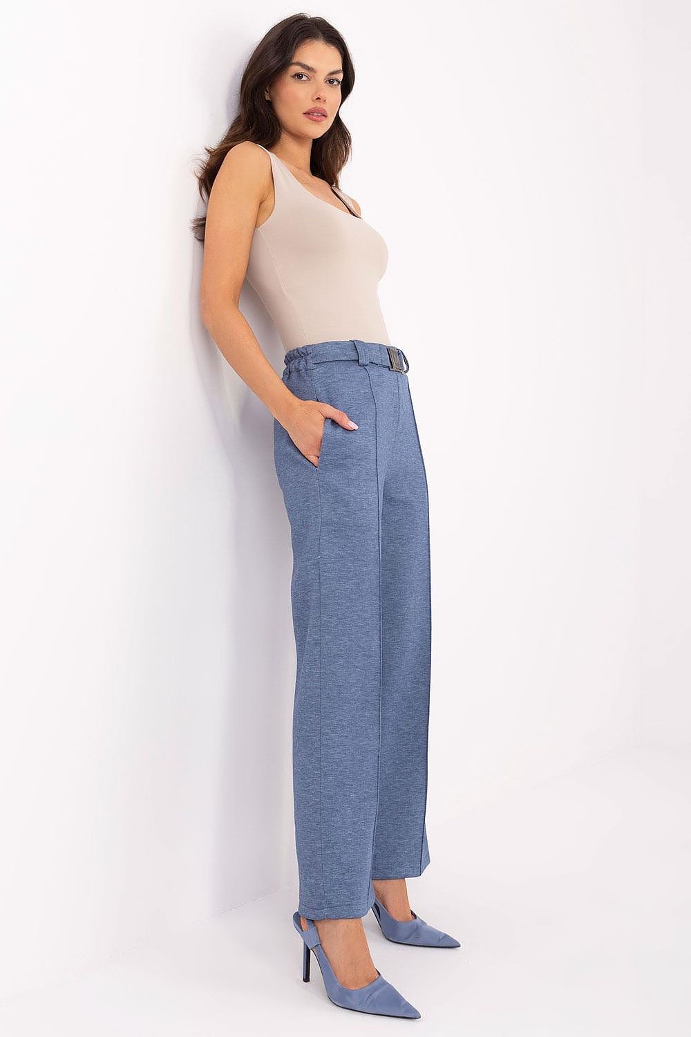 Italy Moda Women's High-Waist Tracksuit Trousers showcasing practical slip-in pockets, blending functionality with fashionable elegance for modern women.
