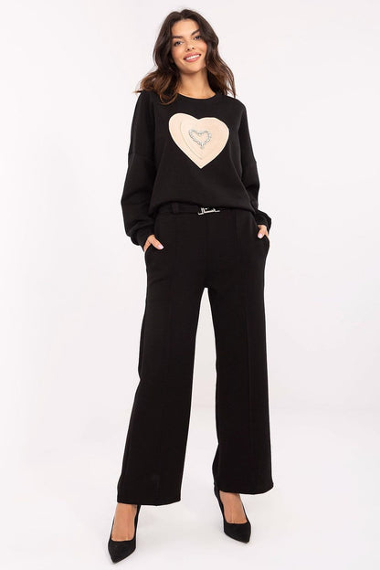 Elegant EU size 0 sweatpants by Italy Moda, combining comfort with style in a high-quality fabric blend for a refined silhouette.