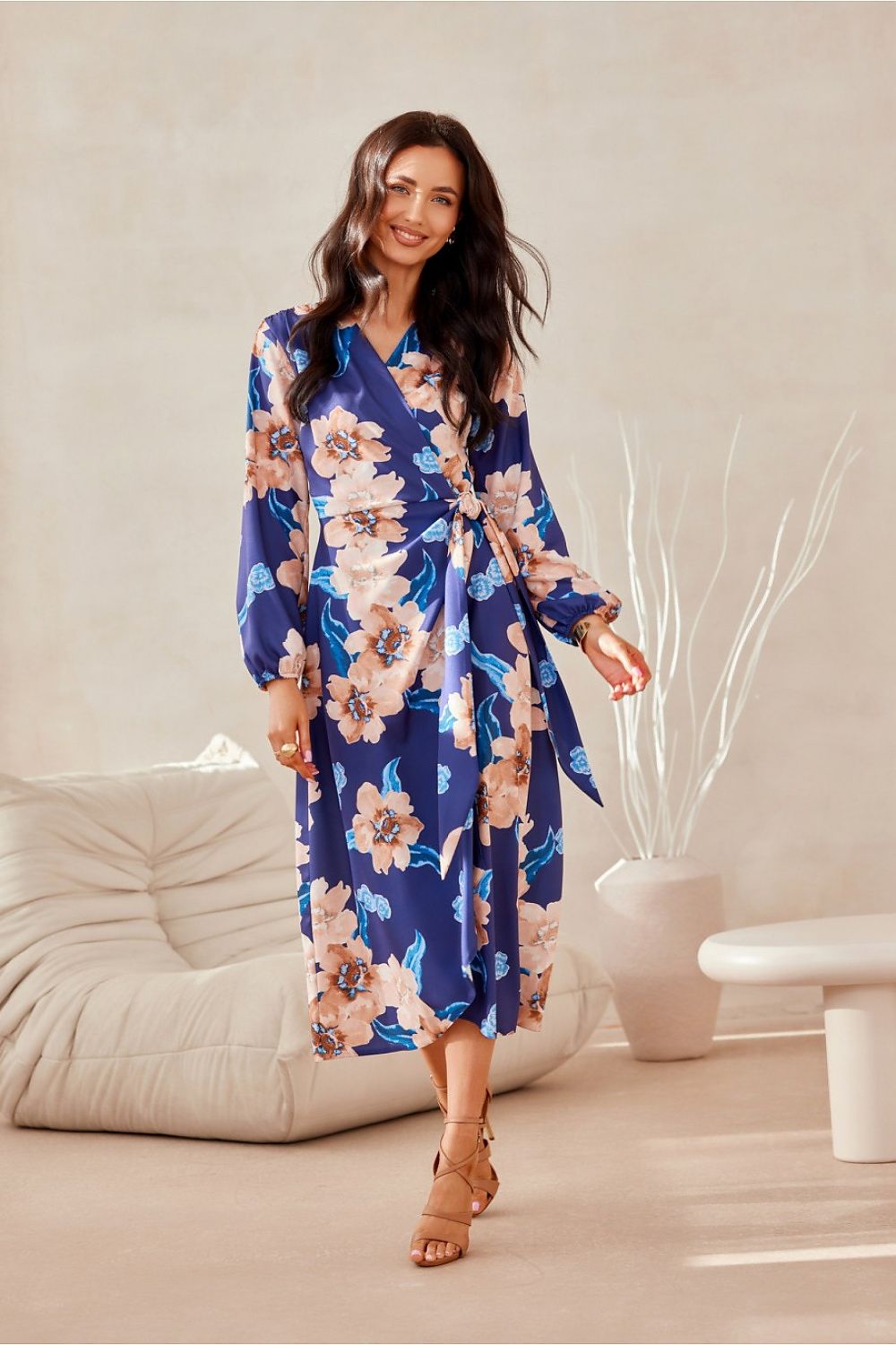 Flared skirt of the Roco Fashion midi dress, showcasing luxurious movement and style, crafted for sizes EU 36-46.