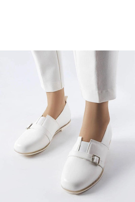 Elegant Solea white Felosa loafers for women, showcasing a luxurious slip-on design, perfect for summer elegance.