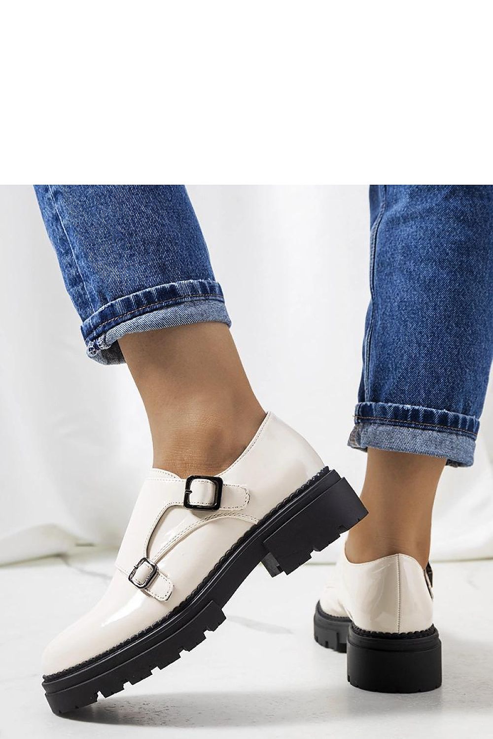 Solea high-quality beige Valks shoes with a durable black rubber sole, designed to elevate any fashion statement this season.