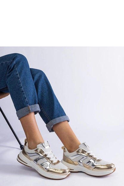 Solea Stylish Sports Sneakers Elayne featuring elegant gold inserts, showcasing the low cut design ideal for both athletic training and casual outings.