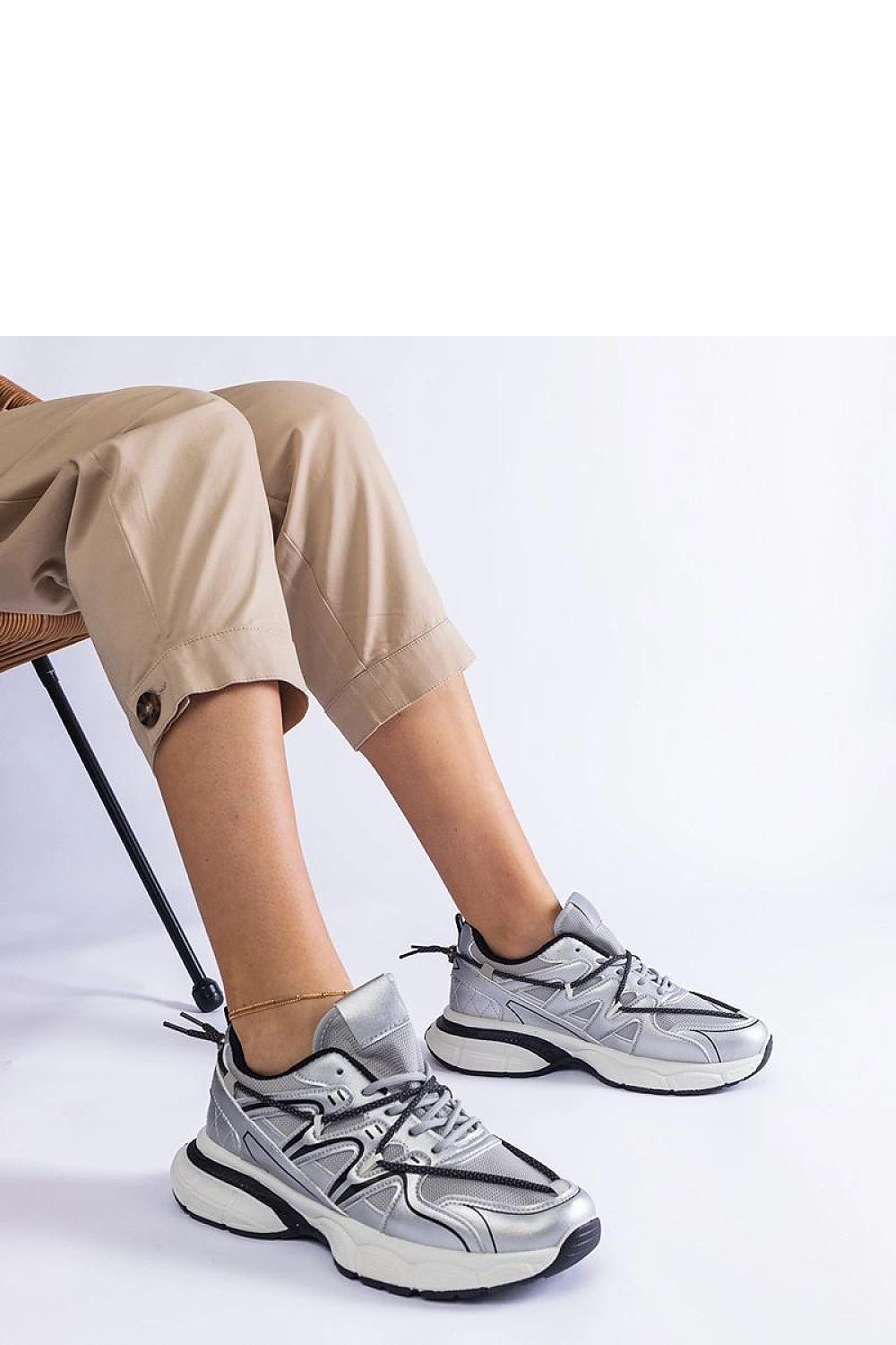 Stylish Colunga Hurtado silver women's sneakers featuring a large comfortable sole, crafted from high-quality synthetic leather by Solea.