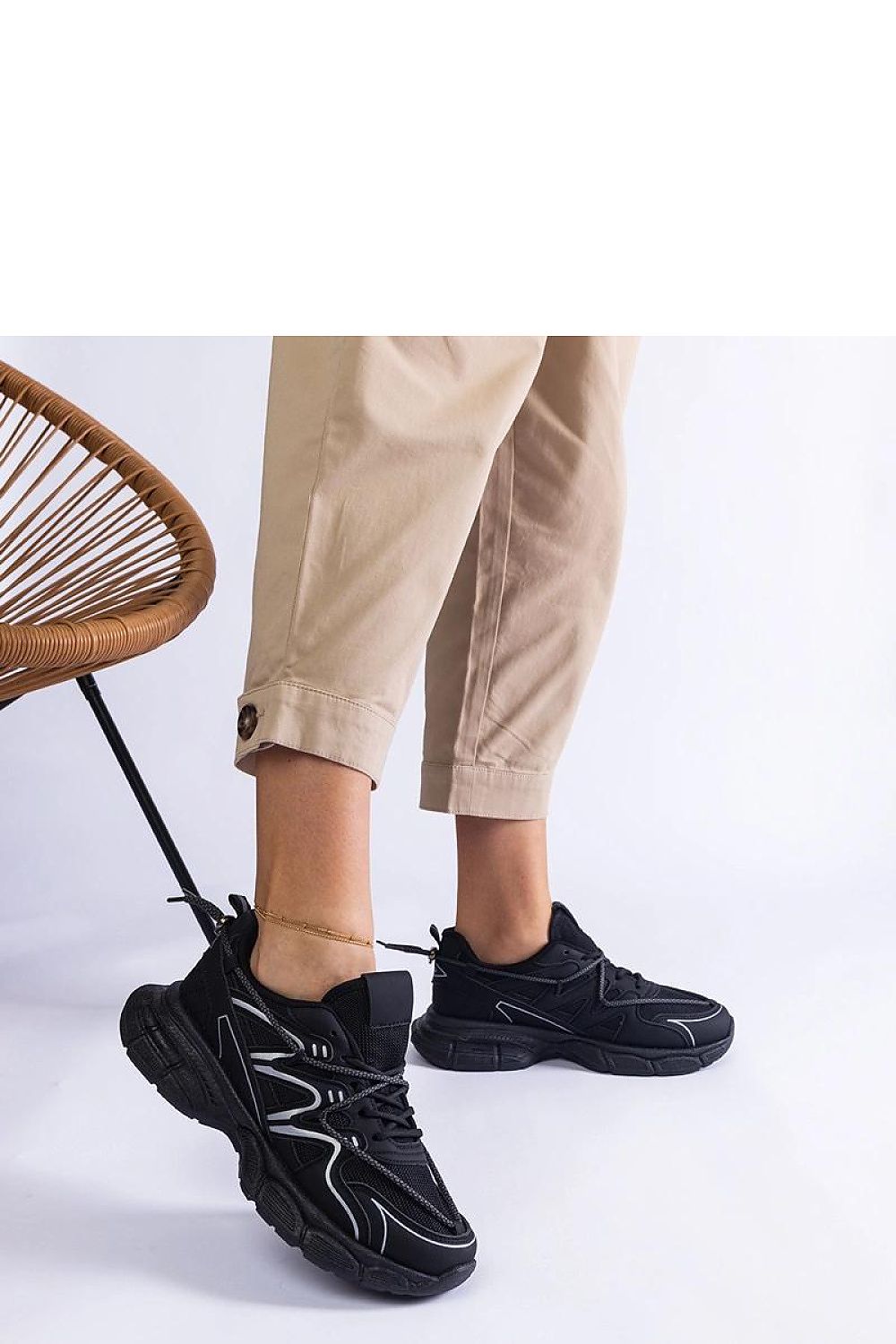 Trendy Colunga Hurtado silver women's sneakers with a massive 4 cm sole, perfect for adding sophistication to any outfit.