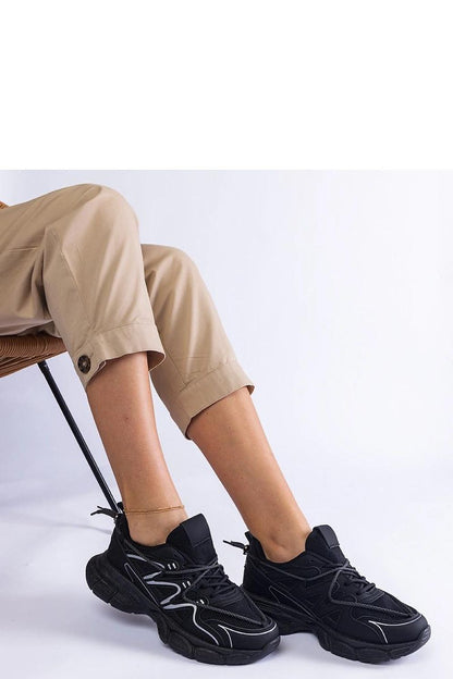 Luxury Colunga Hurtado women's sneakers in silver, enhancing personal style with a sleek silhouette and durable construction.