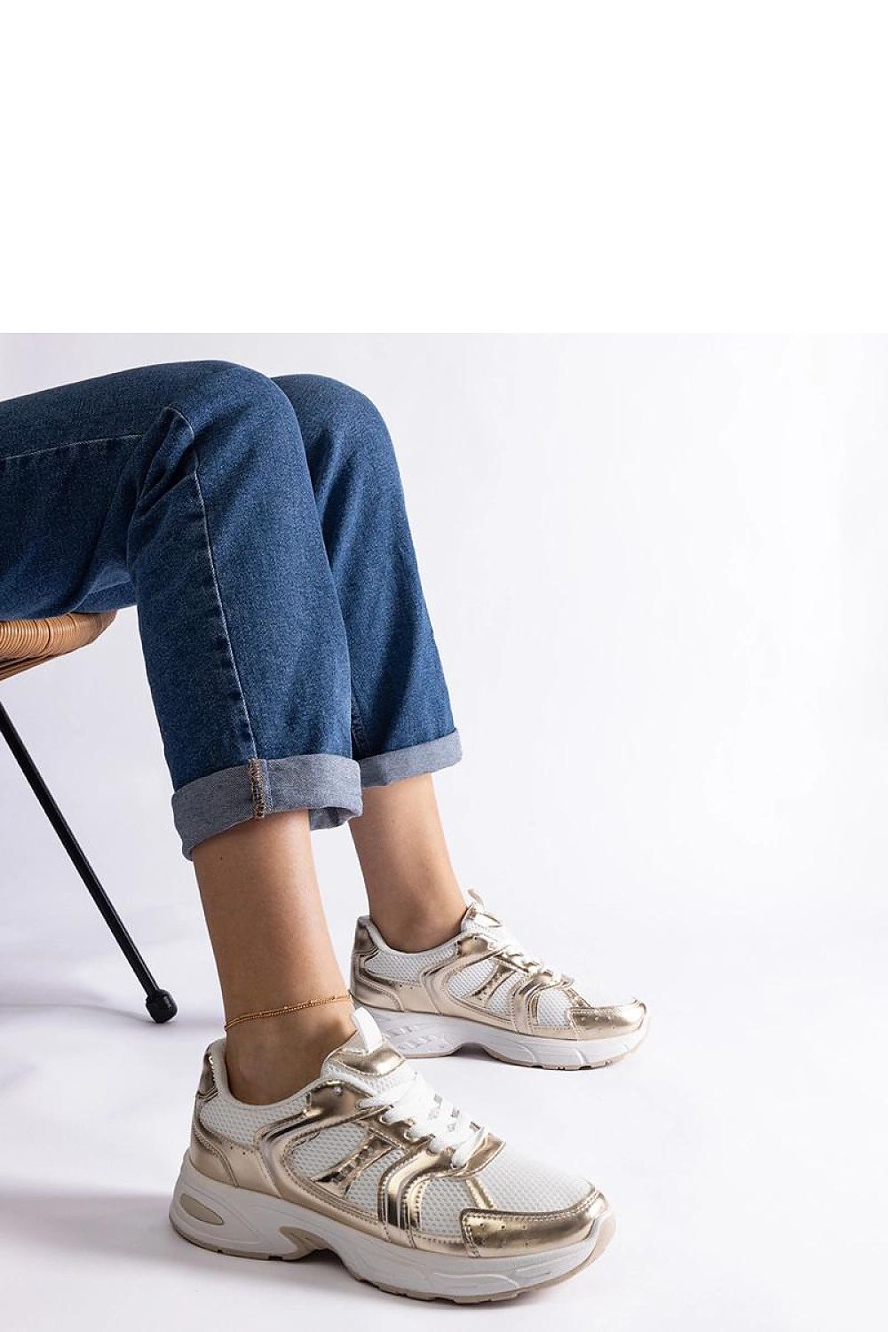 Elegant Solea Ena Hurtado White Sports Sneakers showcasing a stylish lace-up design, perfect for both casual wear and athletic activities.