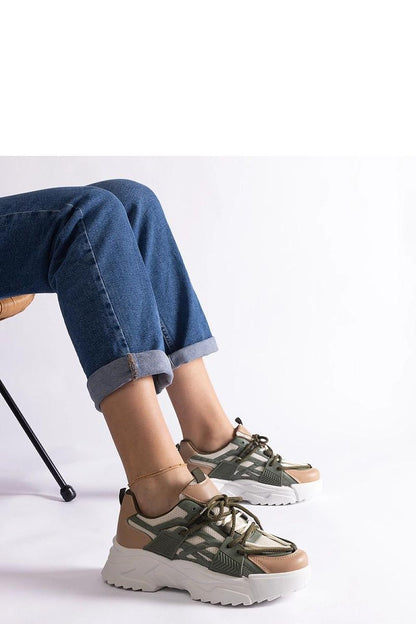 Fashion-forward Solea women's sneakers in green-beige, blending comfort with contemporary style.