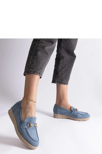 Versatile Solea moccasins in caramel hue, designed for all-day elegance and available in multiple EU sizes.