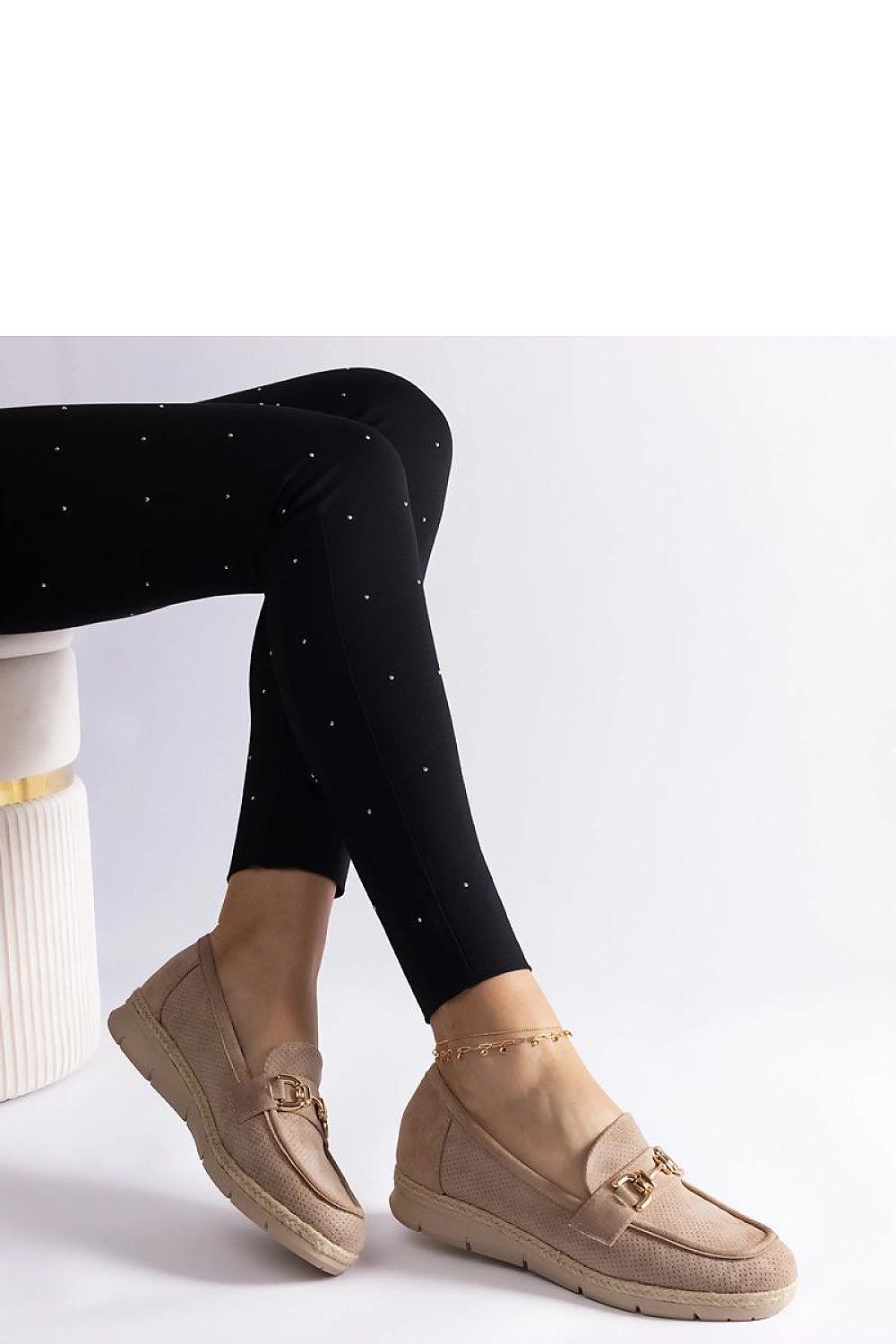 Chic Solea Caramel Moccasins in eco suede, perfect heel height of 4 cm, ideal for both casual and formal occasions.