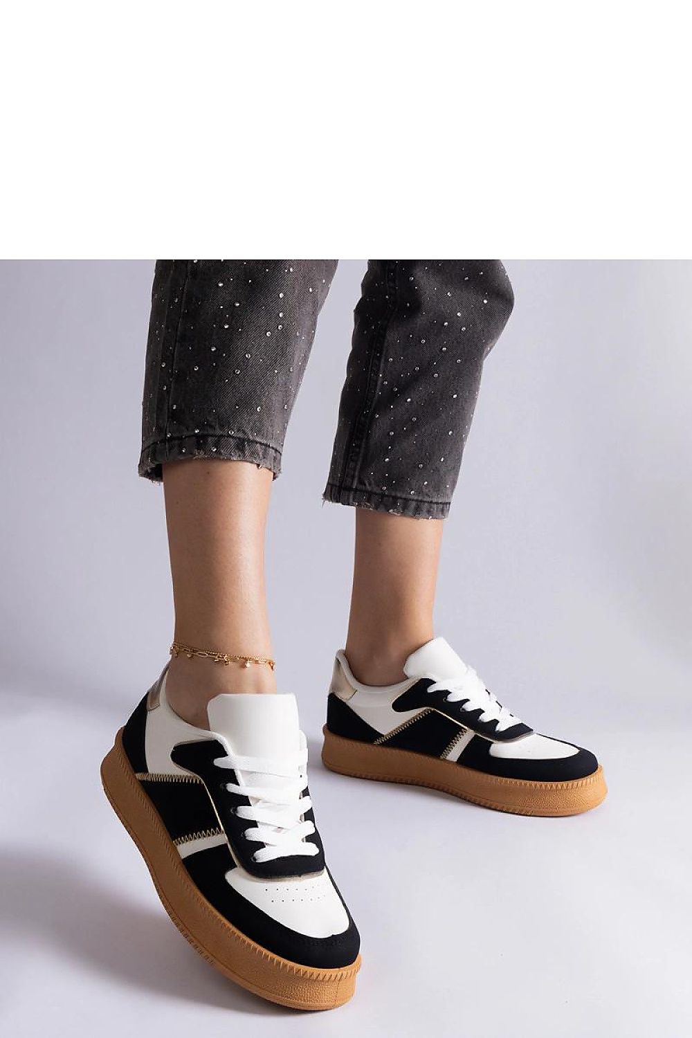 Close-up of Solea vegan leather platform sneakers featuring quality craftsmanship and fashionable details for the discerning shopper.