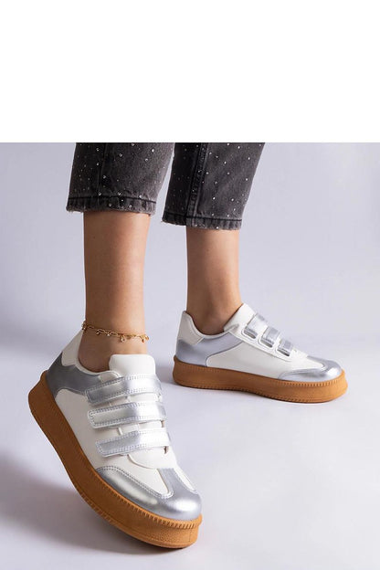 Solea fashionable golden sneakers, an ideal blend of comfort and elegance, available in various EU sizes.