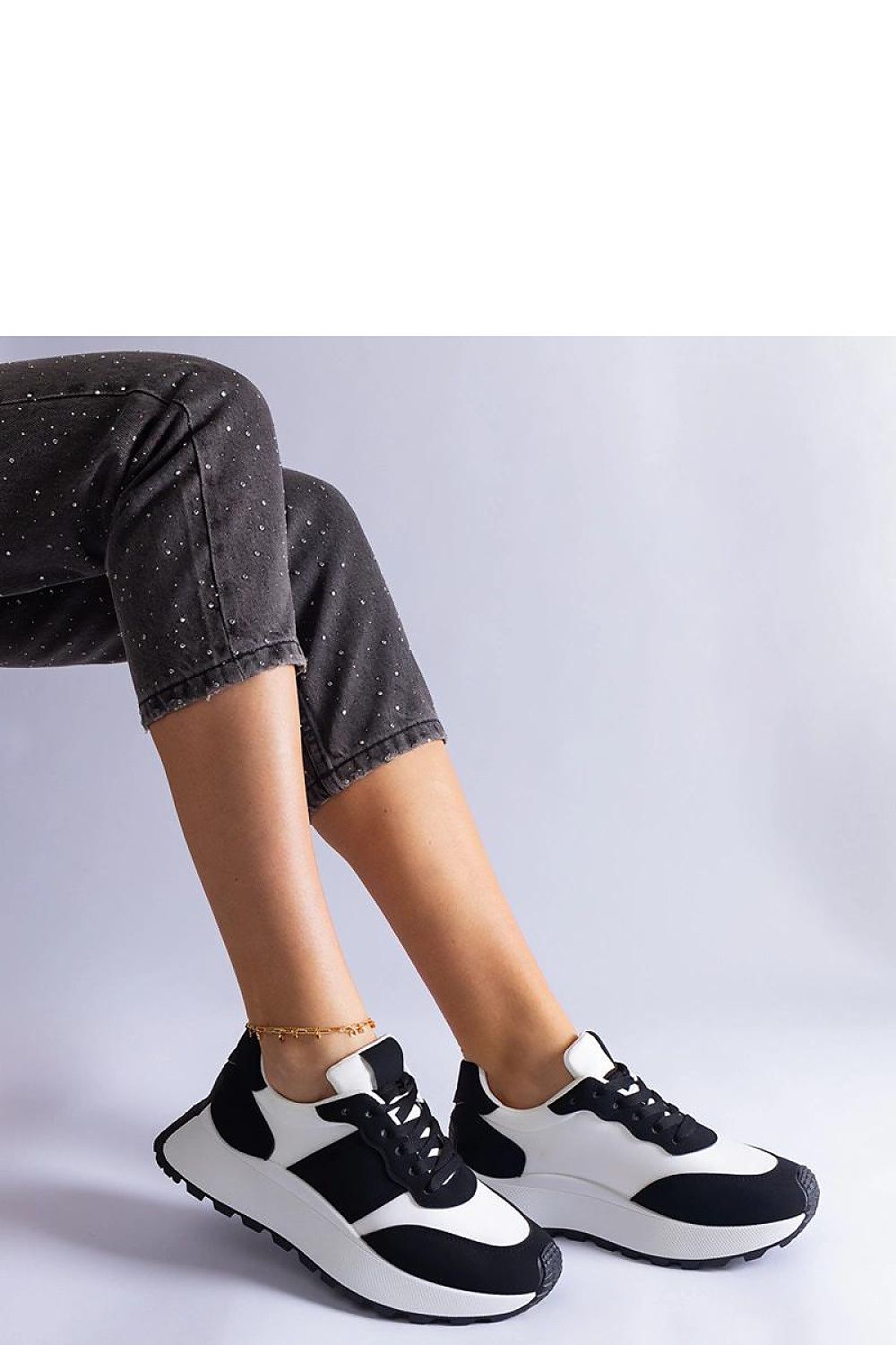 Chic low cut beige platform sneakers by Solea, designed for both casual and evening wear.