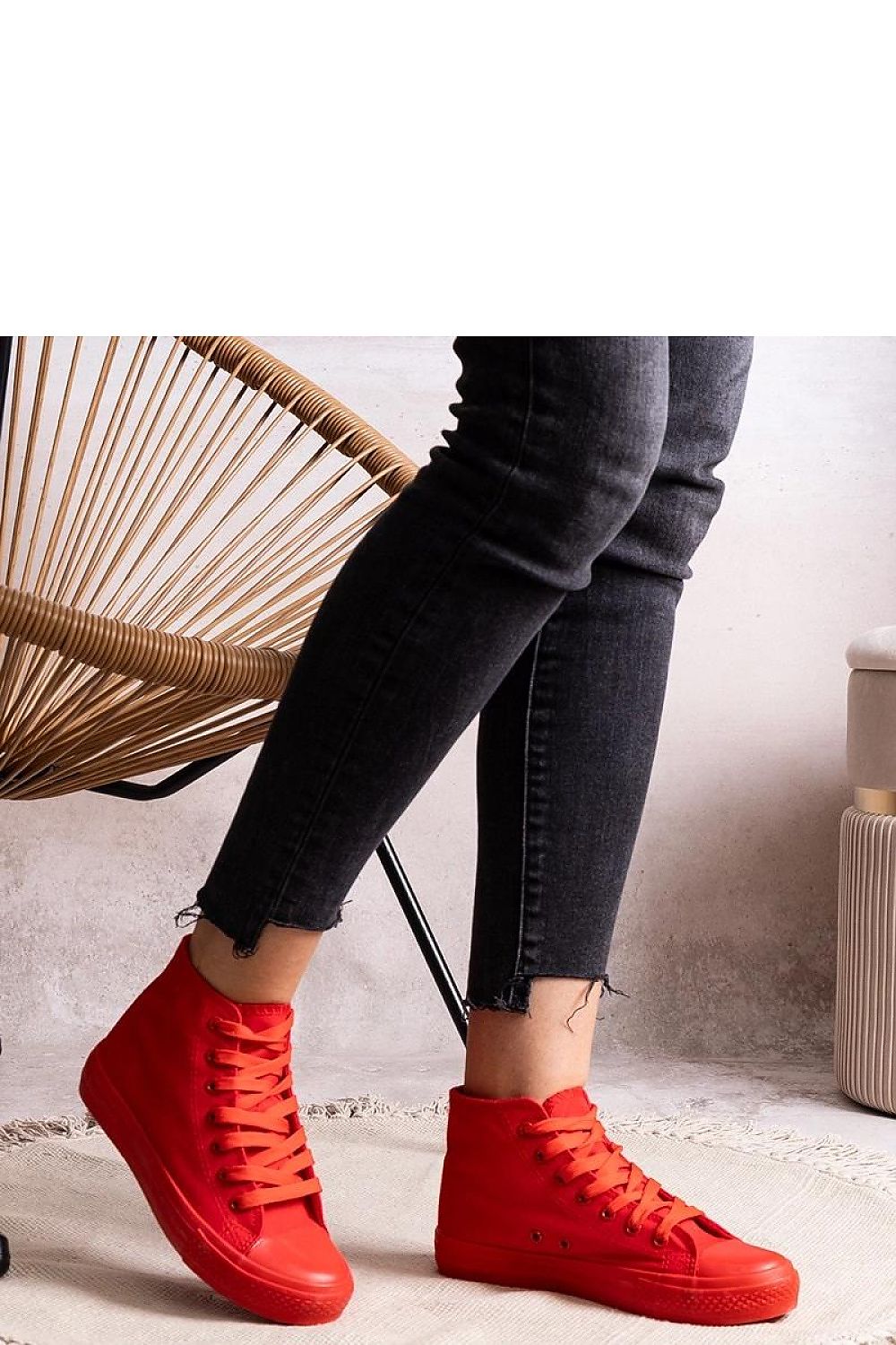 Solea luxury sneakers showcasing detailed stitching and contemporary high-top design, ideal for the modern fashionista.