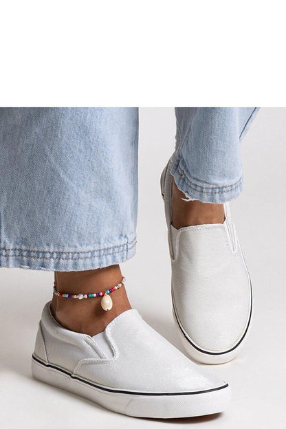 Chic Solea White Shiny Sneakers Lublubah showcasing a sophisticated rounded toe and beige rubber sole, ideal for fashionable outings in spring/summer.