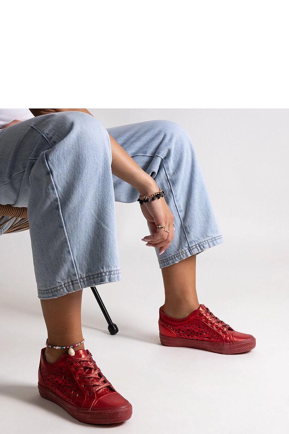 Solea trendy black high sneakers with laces, designed with a rounded toe and breathable materials for an effortlessly stylish appearance.