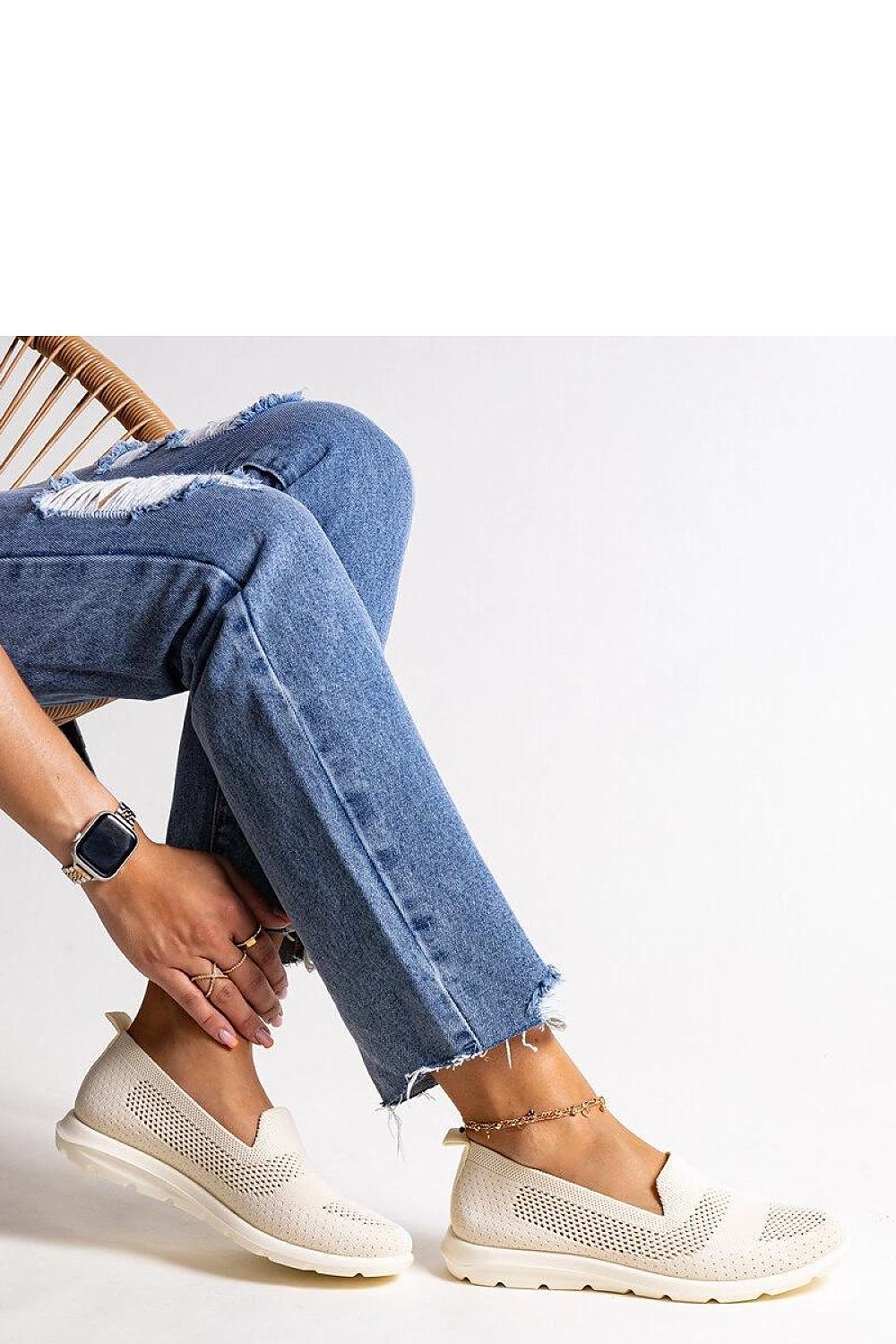 Solea men's black sneakers with a sleek foam sole, designed for the modern gentleman's summer wardrobe.