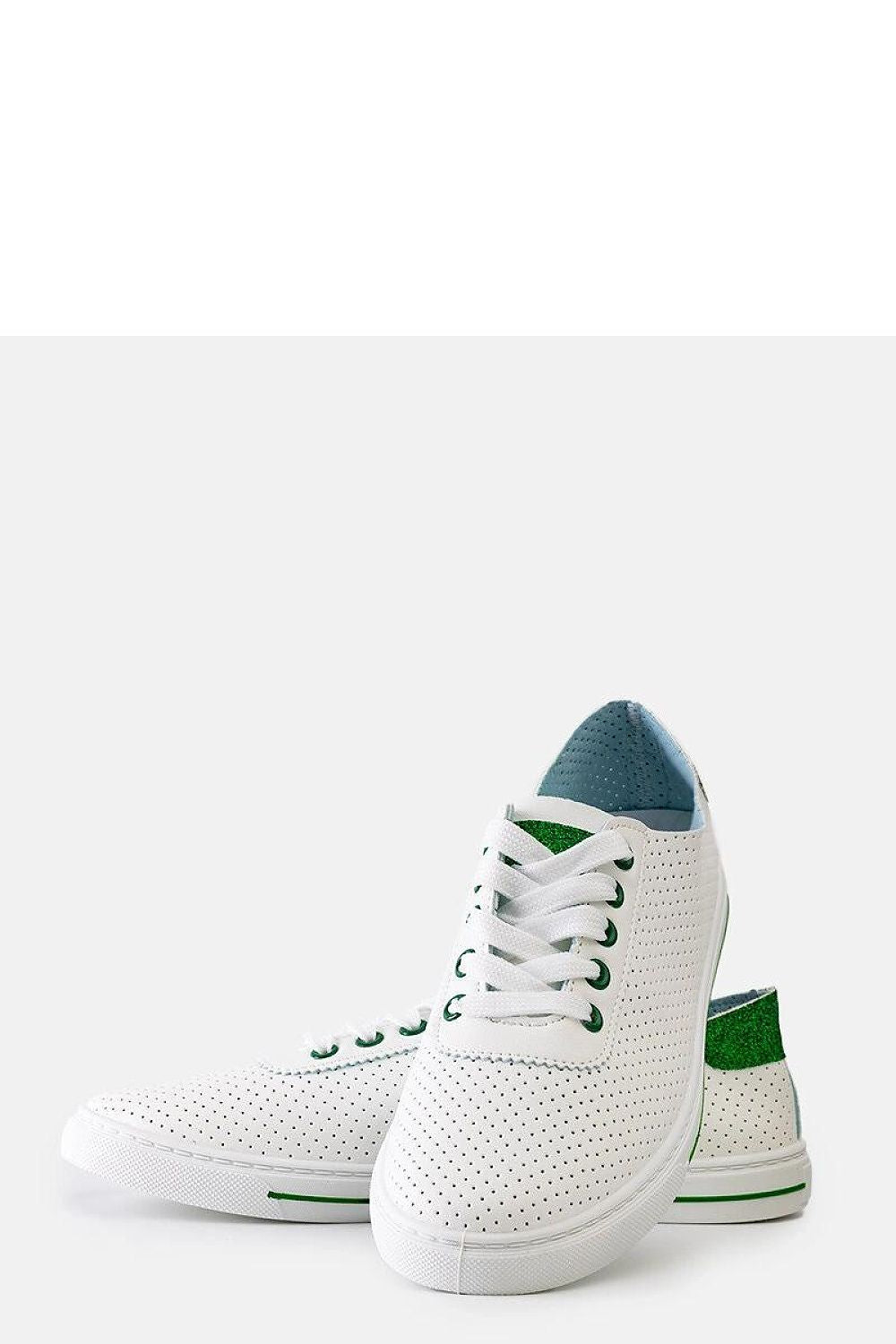 Solea women's Ruala sneakers in white, featuring a rounded toe design and durable rubber sole for a chic summer look.