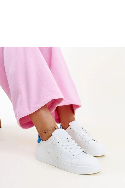 Premium Solea Akila Women’s Sneakers in a timeless black and white colourway, designed for ultimate comfort and fashion-forward appeal.