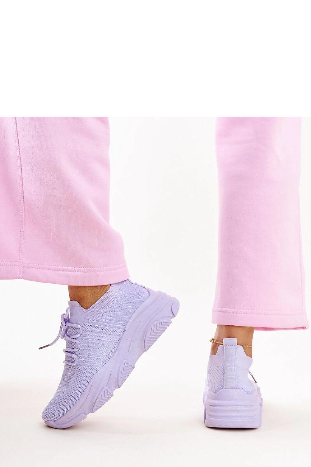 Elegant Solea Purple Sneakers for Women displayed in various sizes EU 36 to 41, emphasising their fashionable look and comfortable fit for everyday wear.